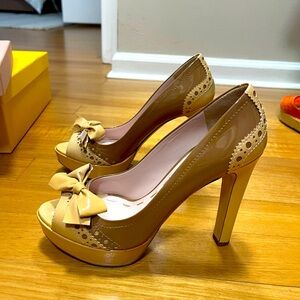 Miu Miu Heels. Size 38. Tan/Beige Neutral color